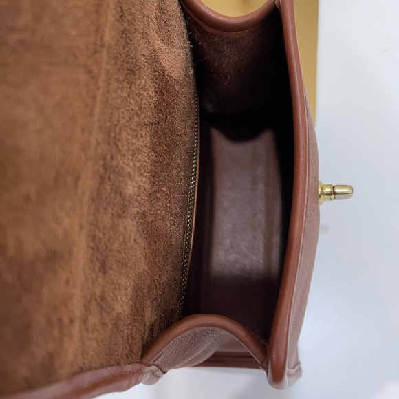 Vintage Coach Regina - Picture 6 of 16